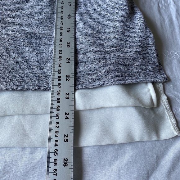 RW & Co. Women's Sleeveless Gray/Black Lined Layered Sweater Top Size Small - Picture 10 of 11